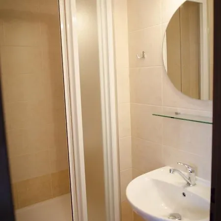 Guest house Betty 3*