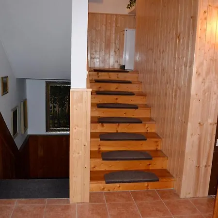 Betty Guest house 3*